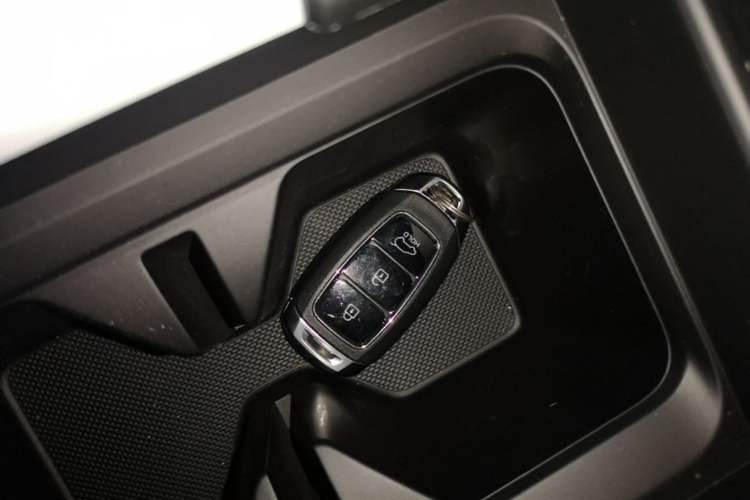 Used Hyundai ix35 2023 Musso 2.0L Deluxe Edition DLX Vehicle Key