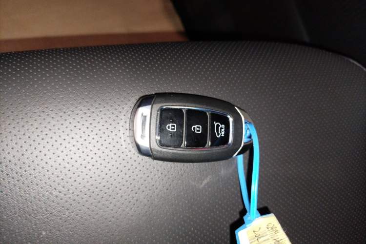 Used Hyundai ix35 2023 Musso 2.0L Deluxe Edition DLX Vehicle Key