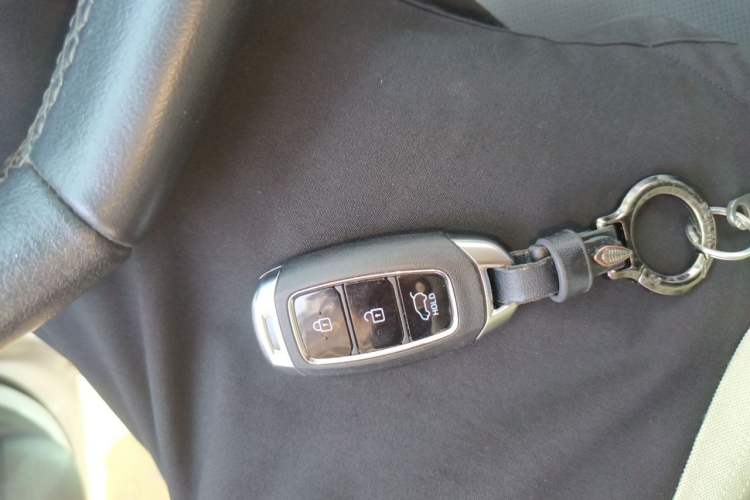 Used Hyundai ix35 2023 Musso 2.0L Deluxe Edition DLX Vehicle Key