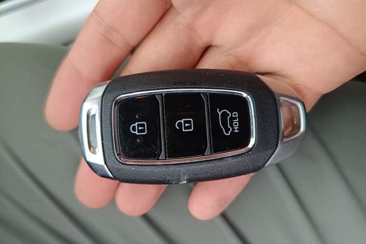Used Hyundai ix35 2023 Musso 2.0L Deluxe Edition DLX Vehicle Key