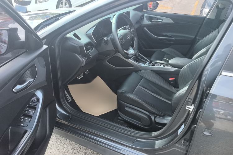 Used Hyundai Lafesta 2019 280TGDi Sport Edition China VI Interior 2