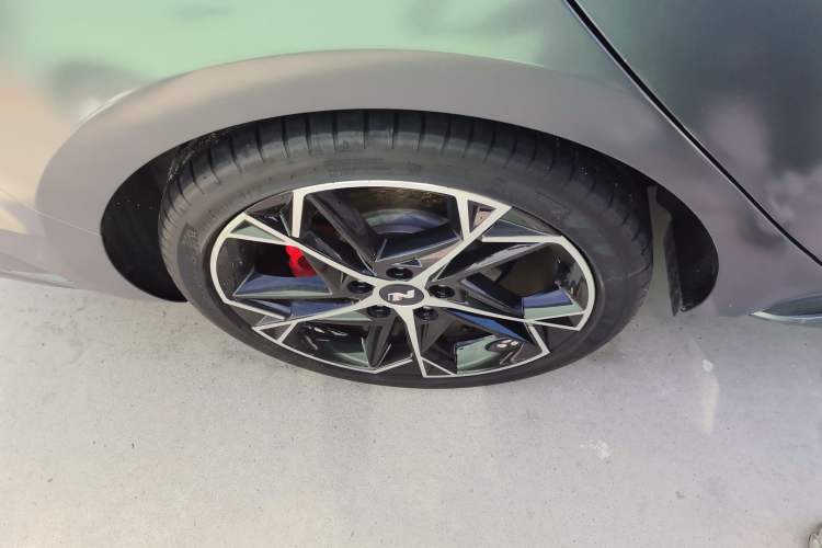 Used Hyundai Lafesta 2023 270T N Line TOP Flagship Edition Right Rear Wheel Hub