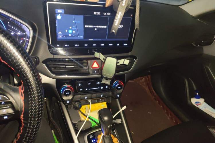 Used Hyundai Lafesta 2019 280TGDi Smart Speed Version China V Standard Audio And AC Panel
