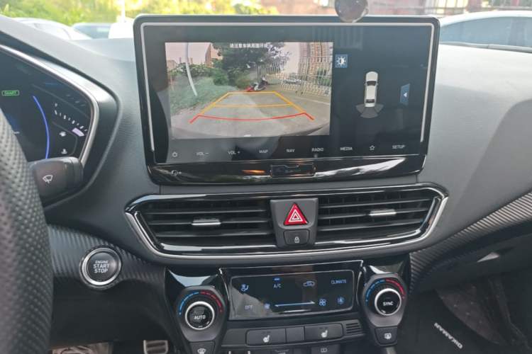Used Hyundai Lafesta 2019 280TGDi Sport Edition China V Standard Audio And AC Panel