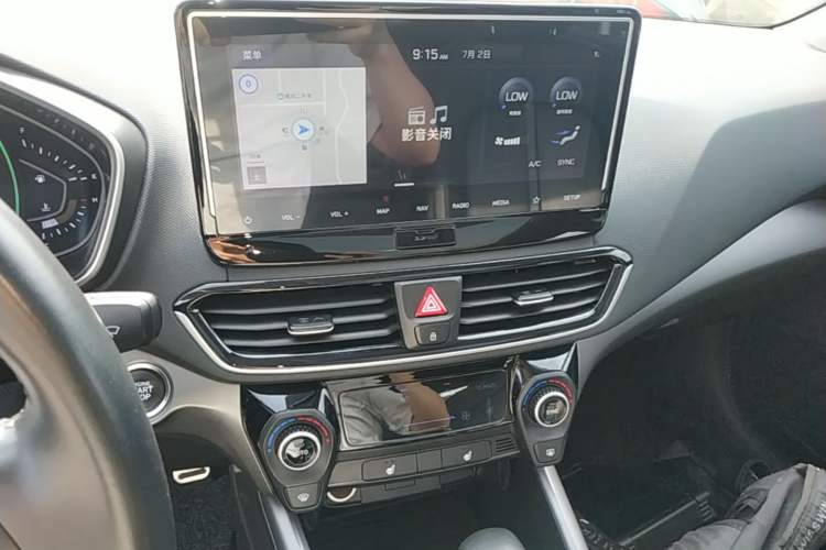 Used Hyundai Lafesta 2019 280TGDi Smart Edition China VI Standard Audio And AC Panel
