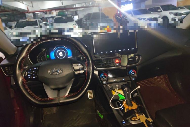 Used Hyundai Lafesta 2019 280TGDi Smart Speed Version China V Standard Center Console