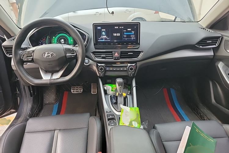 Used Hyundai Lafesta 2019 280TGDi Sport Edition China V Standard Center Console