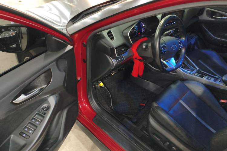 Used Hyundai Lafesta 2019 280TGDi Smart Edition China VI Standard Driver Seat