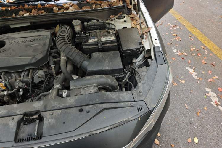 Used Hyundai Lafesta 2019 280TGDi Smart Speed Version China VI Standard Engine Bay Left