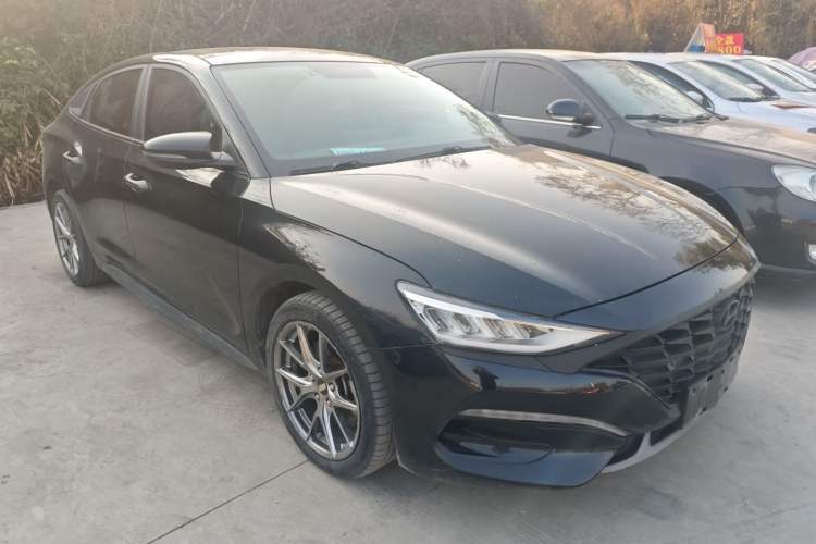 Used Hyundai Lafesta 2019 280TGDi Sport Edition China V Standard Front Right 45 Deg