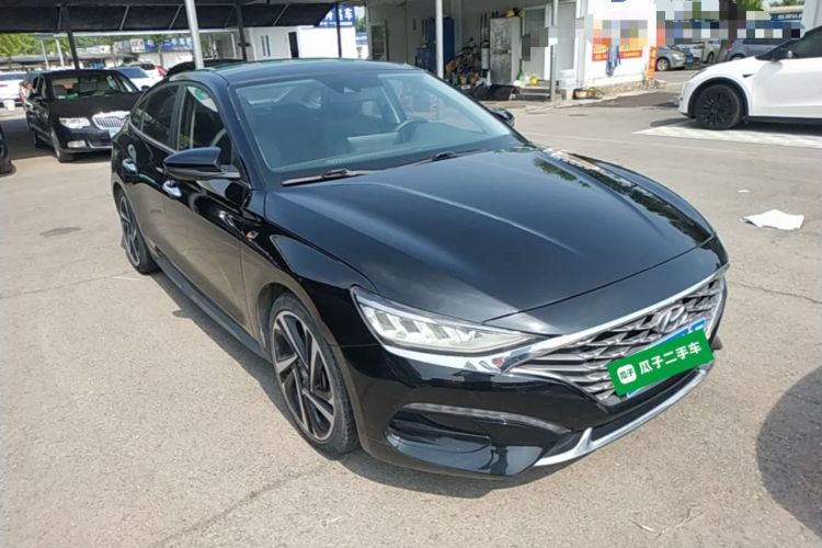 Used Hyundai Lafesta 2019 280TGDi Smart Edition China VI Standard Front Right 45 Deg