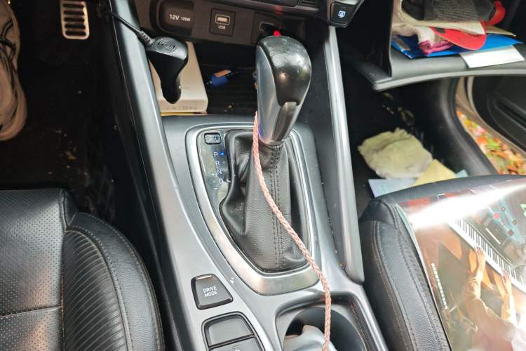 Used Hyundai Lafesta 2019 280TGDi Smart Speed Version China VI Standard Gear Lever