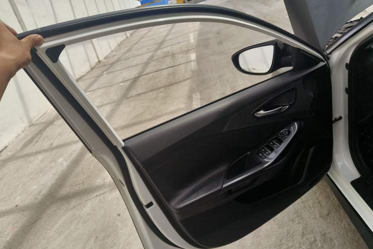 Used Hyundai Lafesta 2019 280TGDi Sport Edition China VI Interior 7