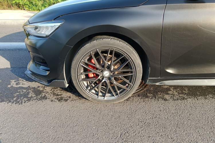 Used Hyundai Lafesta 2019 280TGDi Smart Speed Version China VI Standard Left Front Wheel Hub