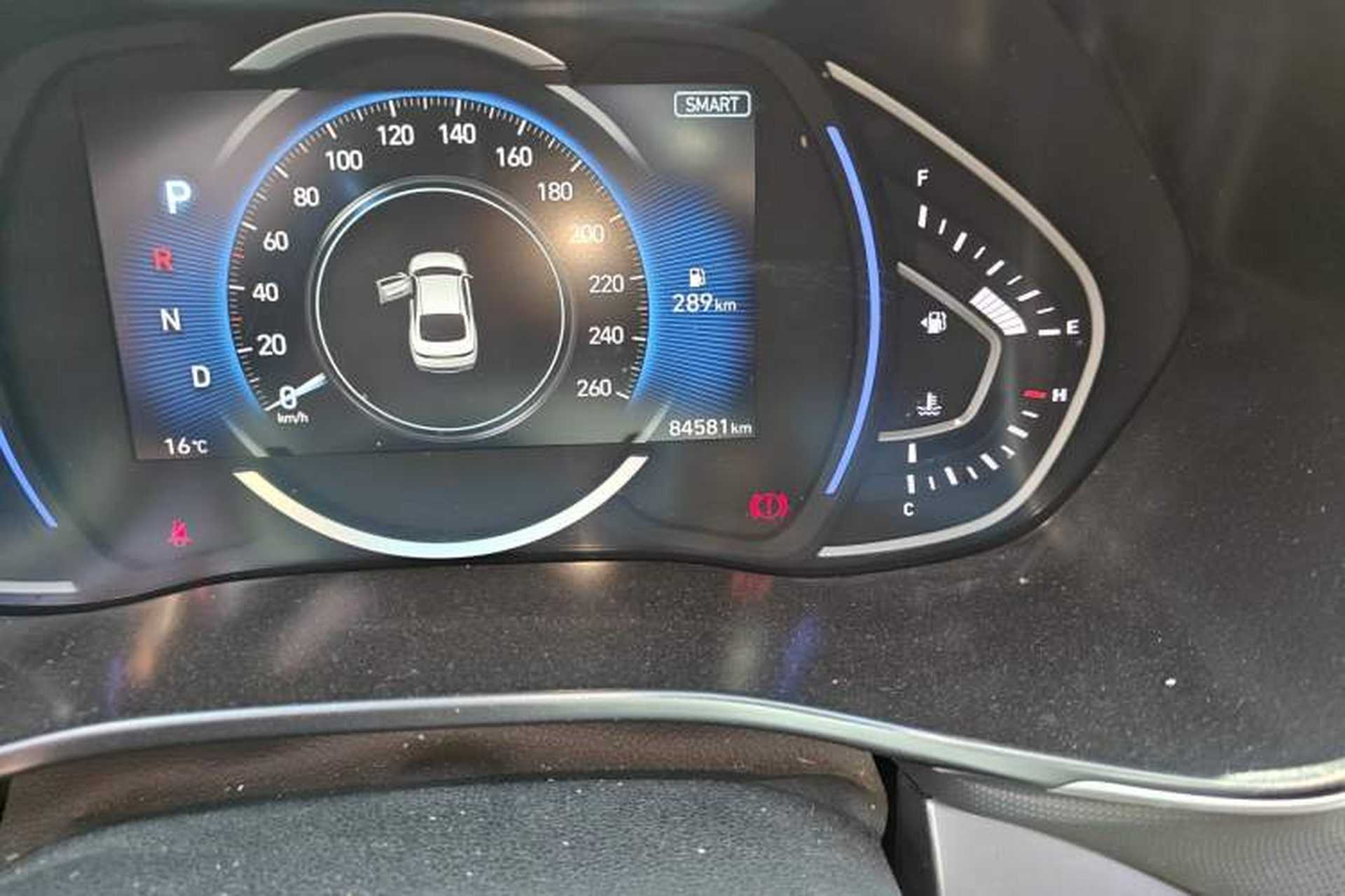 Used Hyundai Lafesta 2019 280TGDi Smart Speed Version China VI Standard Odometer Close Up