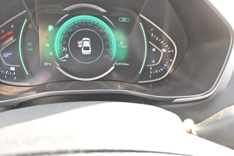 Used Hyundai Lafesta 2019 280TGDi Sport Edition China VI Odometer Close Up