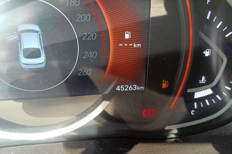Used Hyundai Lafesta 2019 280TGDi Smart Speed Version China VI Standard Odometer Close Up