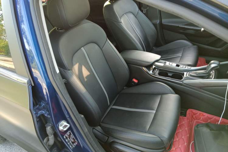 Used Hyundai Lafesta 2019 280TGDi Smart Speed Version China VI Standard Right Front Seat