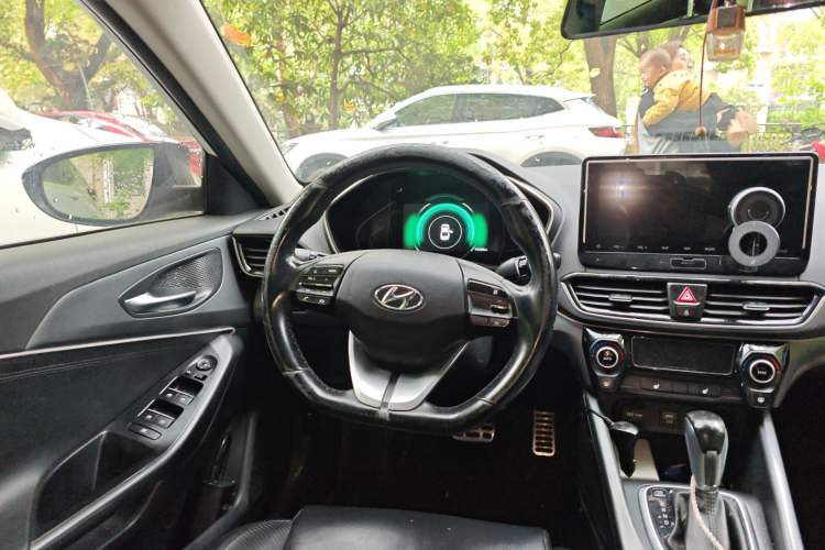 Used Hyundai Lafesta 2019 280TGDi Smart Speed Version China VI Standard Steering Wheel