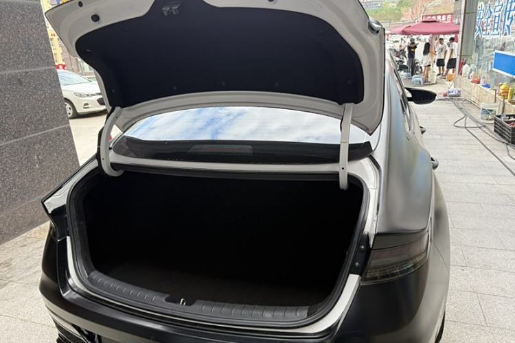 Used Hyundai Lafesta 2019 280TGDi Sport Edition China VI Trunk