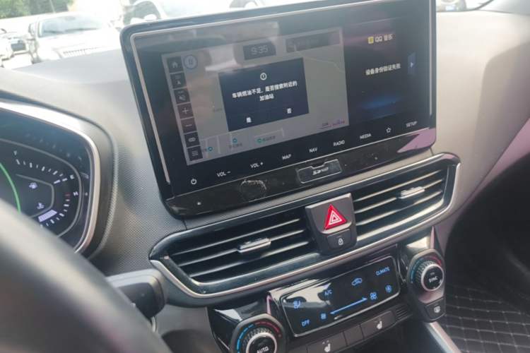 Used Hyundai Lafesta 2019 280TGDi Smart Speed Version China VI Standard Audio And AC Panel