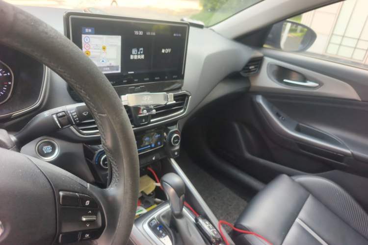 Used Hyundai Lafesta 2019 280TGDi Smart Speed Version China VI Standard Audio And AC Panel