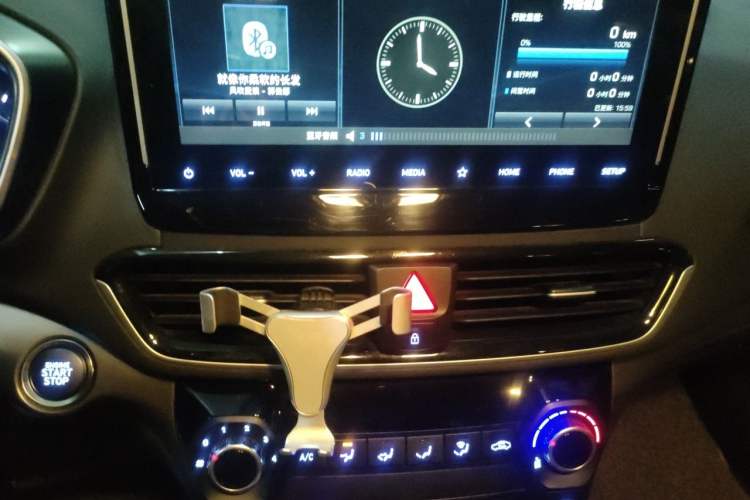 Used Hyundai Lafesta 2019 280TGDi Sport Edition China V Standard Audio And AC Panel