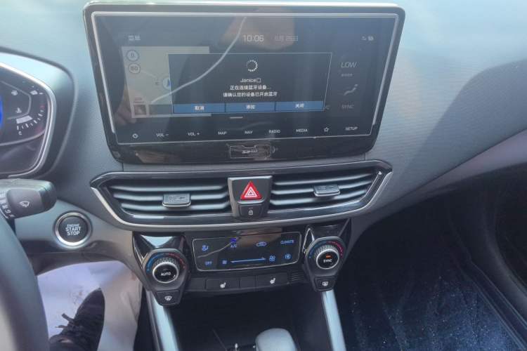 Used Hyundai Lafesta 2019 280TGDi Smart Speed Version China V Standard Audio And AC Panel