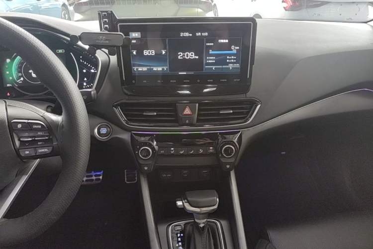 Used Hyundai Lafesta 2019 280TGDi Sport Edition China VI Audio And AC Panel