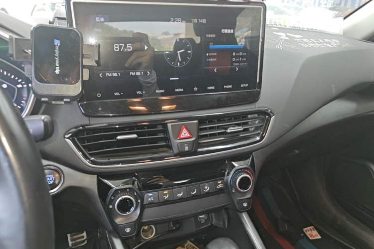 Used Hyundai Lafesta 2019 280TGDi Sport Edition China VI Audio And AC Panel