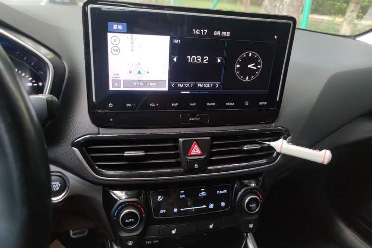 Used Hyundai Lafesta 2019 280TGDi Smart Speed Version China V Standard Audio And AC Panel