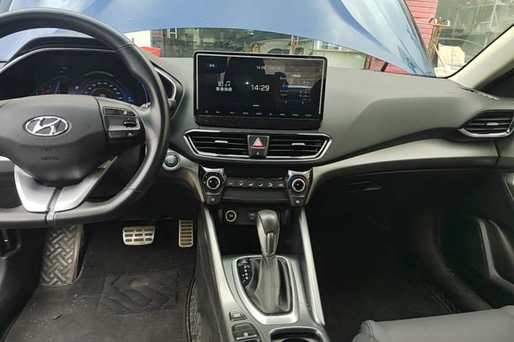 Used Hyundai Lafesta 2019 280TGDi Sport Edition China V Standard Audio And AC Panel