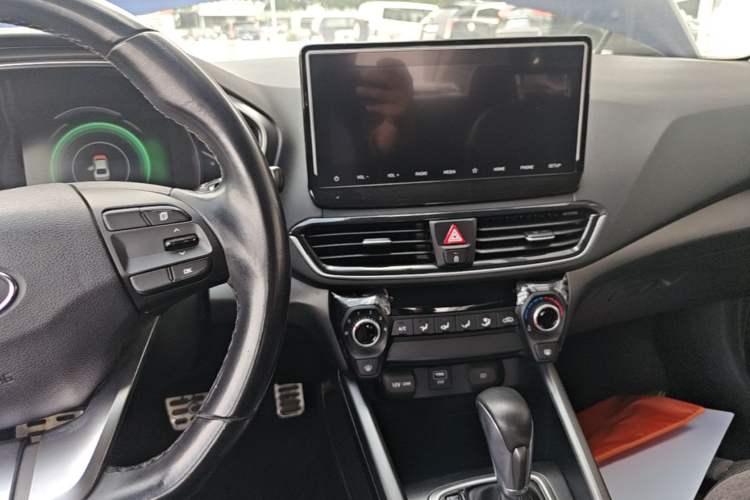 Used Hyundai Lafesta 2019 280TGDi Sport Edition China V Standard Audio And AC Panel