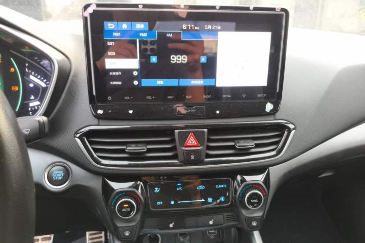 Used Hyundai Lafesta 2019 280TGDi Smart Speed Version China VI Standard Audio And AC Panel