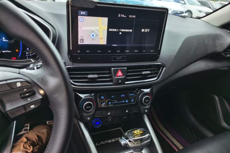Used Hyundai Lafesta 2019 280TGDi Smart Speed Version China V Standard Audio And AC Panel