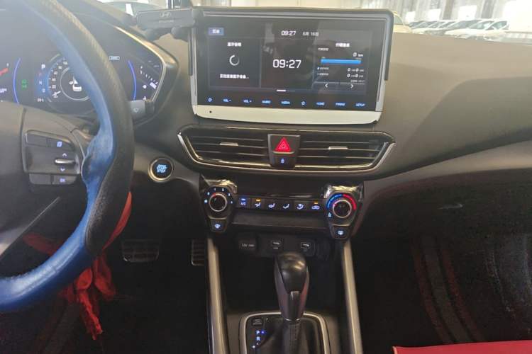 Used Hyundai Lafesta 2019 280TGDi Sport Edition China VI Audio And AC Panel