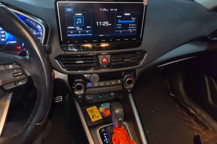 Used Hyundai Lafesta 2019 280TGDi Sport Edition China V Standard Audio And AC Panel