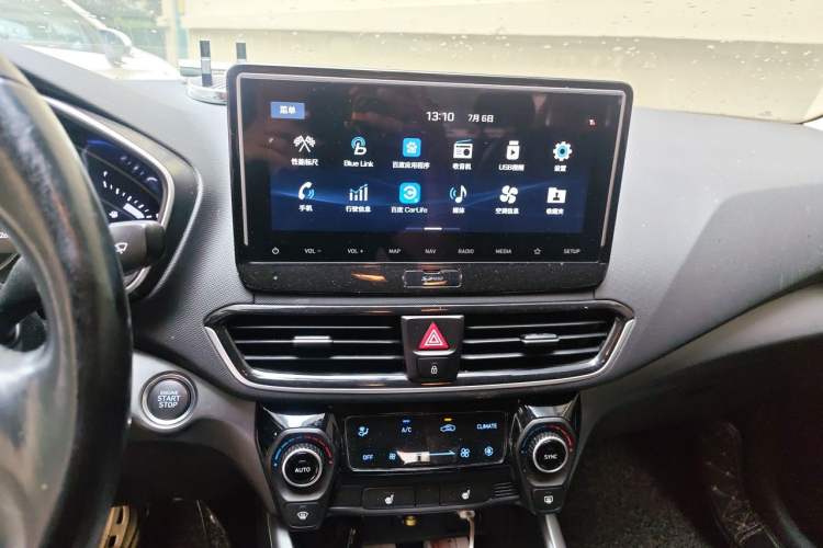 Used Hyundai Lafesta 2019 280TGDi Smart Speed Version China VI Standard Audio And AC Panel