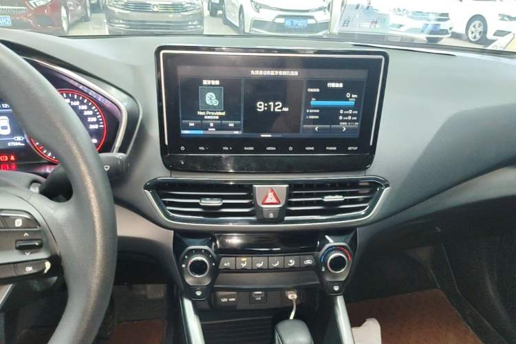 Used Hyundai Lafesta 2019 240TGDi Comfort Edition China V Standard Audio And AC Panel