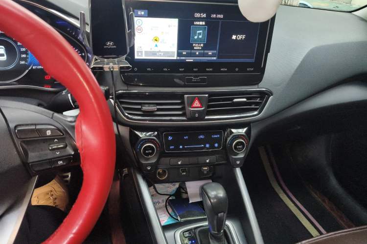 Used Hyundai Lafesta 2019 280TGDi Smart Speed Version China VI Standard Audio And AC Panel