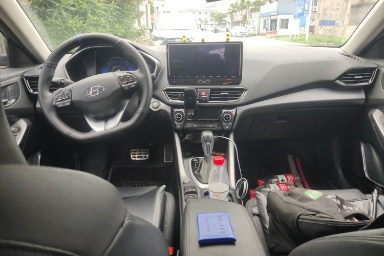 Used Hyundai Lafesta 2019 280TGDi Smart Speed Version China V Standard Center Console