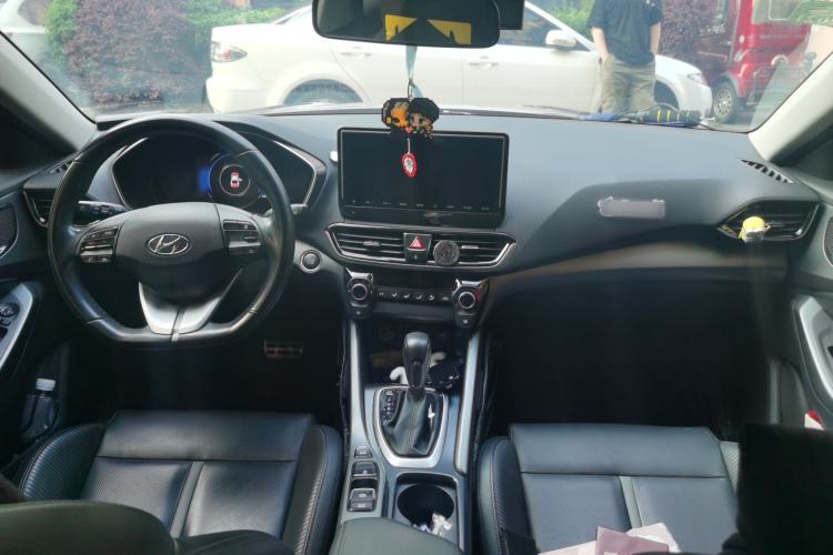 Used Hyundai Lafesta 2019 280TGDi Sport Edition China V Standard Center Console