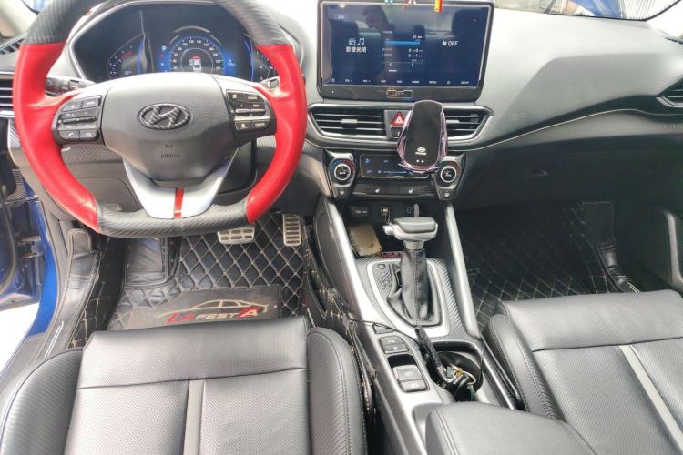 Used Hyundai Lafesta 2019 280TGDi Smart Edition China VI Standard Center Console