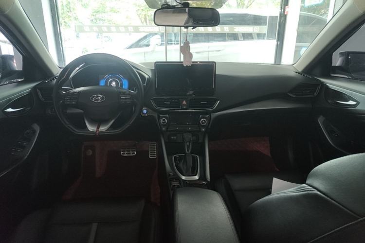 Used Hyundai Lafesta 2019 280TGDi Smart Speed Version China V Standard Center Console