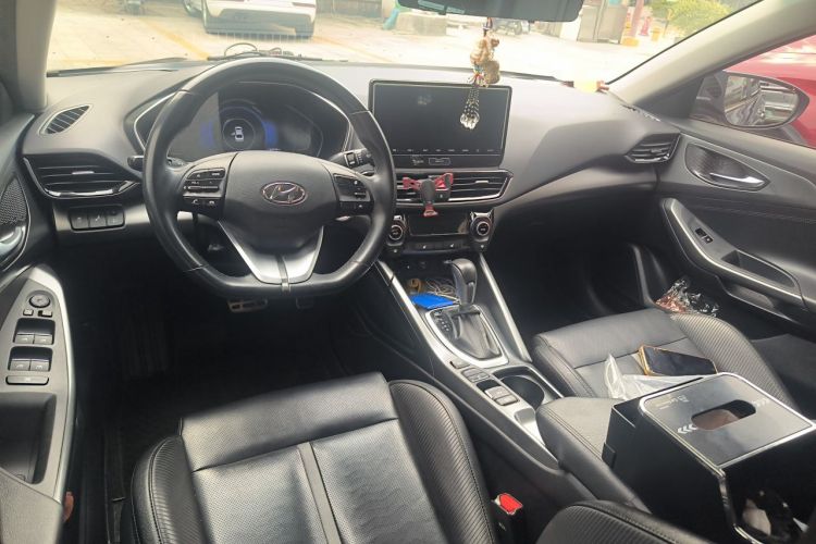 Used Hyundai Lafesta 2019 280TGDi Smart Speed Version China V Standard Center Console