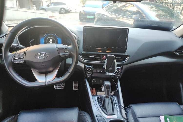 Used Hyundai Lafesta 2019 280TGDi Sport Edition China VI Center Console