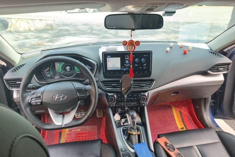 Used Hyundai Lafesta 2019 280TGDi Smart Speed Version China VI Standard Center Console