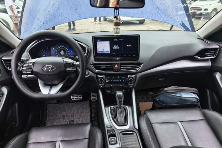 Used Hyundai Lafesta 2019 280TGDi Smart Speed Version China VI Standard Center Console