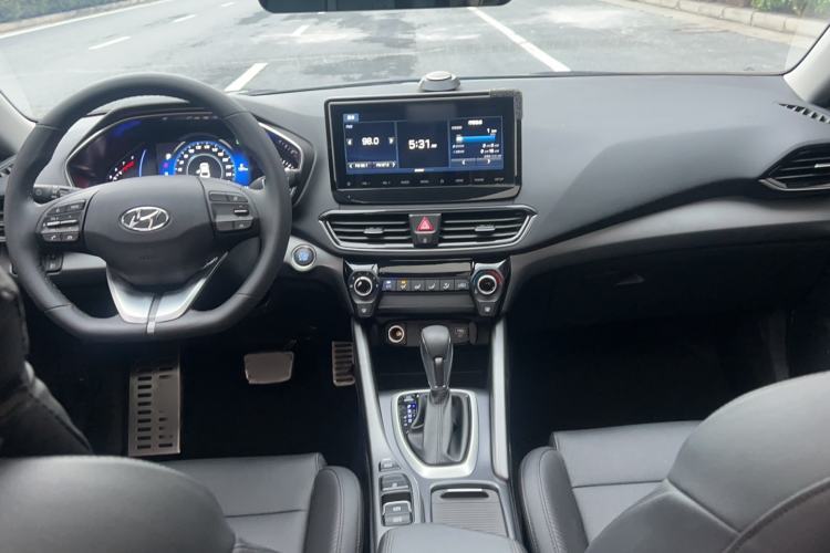 Used Hyundai Lafesta 2019 280TGDi Sport Edition China VI Center Console