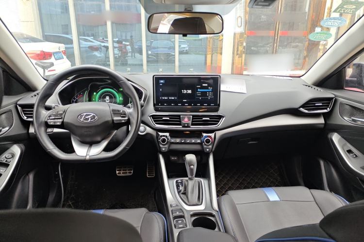 Used Hyundai Lafesta 2019 280TGDi Sport Edition China V Standard Center Console